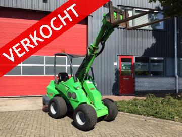 AVANT 528 minishovel