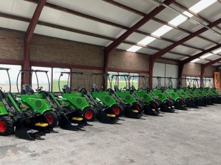 TAIAN DY 840 minishovel