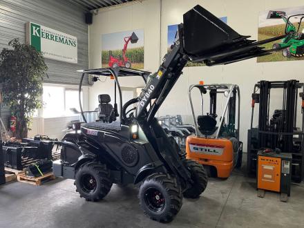 TAIAN DY 840 minishovel