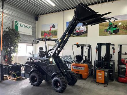 TAIAN DY 840 minishovel