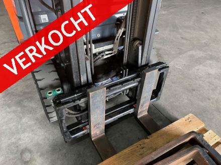 TOYOTA 02-8FGF25 Heftruck LPG