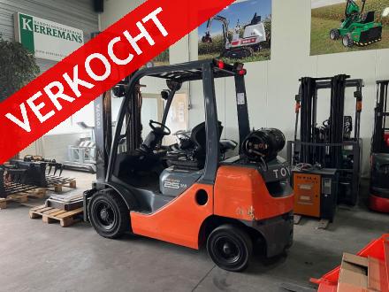 TOYOTA 02-8FGF25 Heftruck LPG